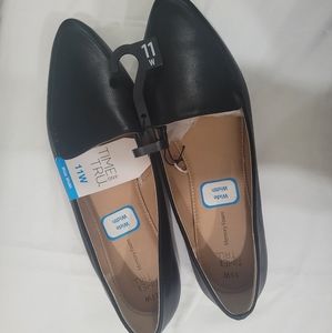 Time & Tru flats with memory foam